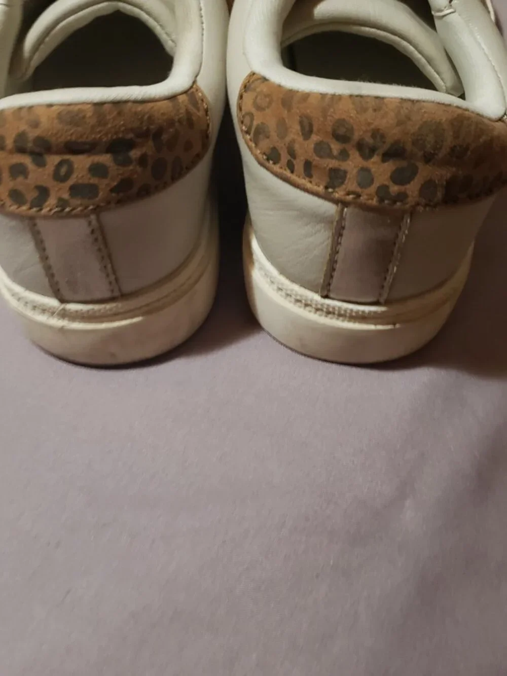 Girls tennis shoes size 1